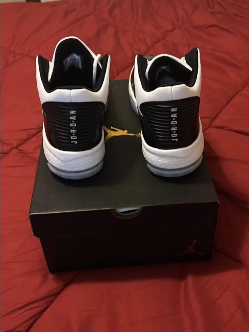 Jordan max aura men Sneakers - White/Black with Red Jumpman